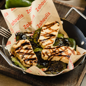 Χαλούμι με πιπεριά στα κάρβουνα