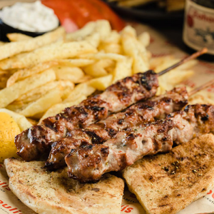 Καλαμάκι χοιρινό μερίδα