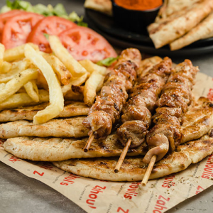 Καλαμάκι στήθος κοτόπουλο μερίδα